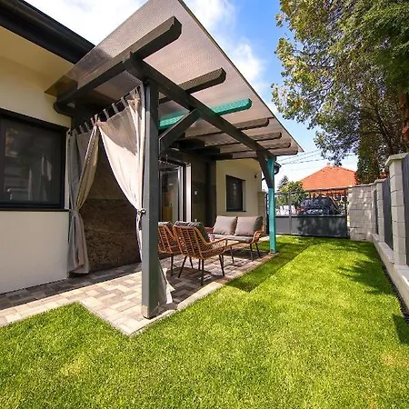 Hori Homes Apartment *